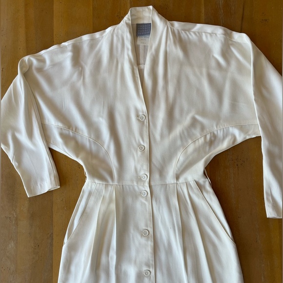 Vintage Cream Button Front Midi Dress Size XS Dolman Batwing Sleeves Tailored - Picture 13 of 16